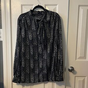 Banana Republic Monochrome Patterned Top